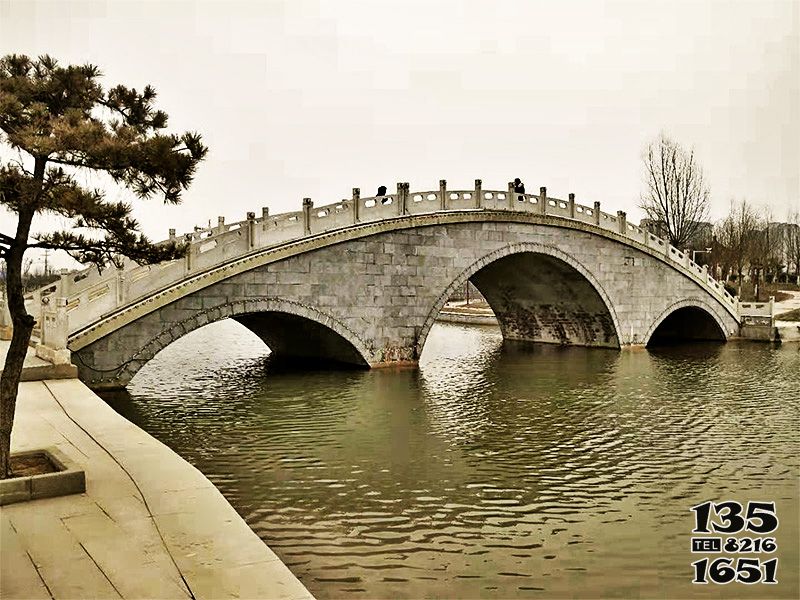 石桥雕塑-公园景观石桥大理石栏杆高清图片