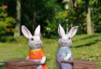 兔子雕塑-森林两只推车的玻璃钢兔子雕塑