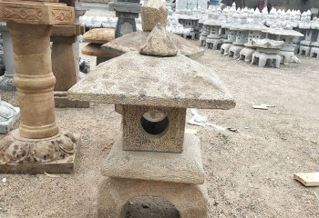 灯笼雕塑-寺院景观仿古花岗岩石雕灯笼