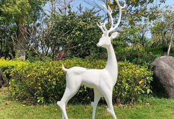 梅花鹿雕塑-公园景区玻璃钢白色梅花鹿雕塑