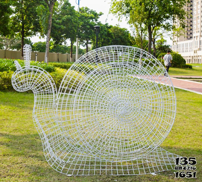 蜗牛雕塑-公园景区大型景观装饰品摆件蜗牛雕塑高清图片