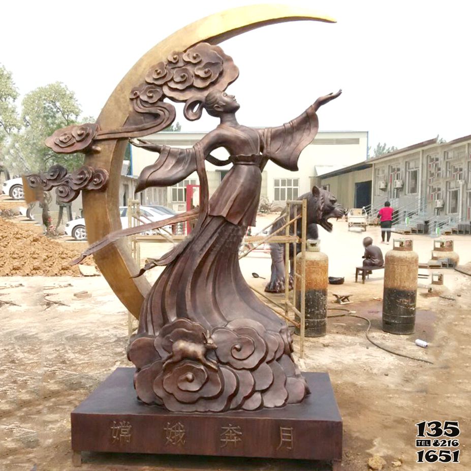 嫦娥雕塑-海边摆放神话人物上古美女嫦娥奔月铸铜雕像高清图片