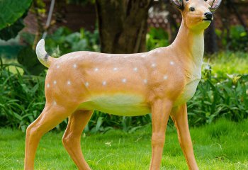 梅花鹿雕塑-草坪树脂彩绘园林景观动物梅花鹿雕塑