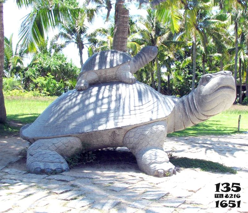 乌龟雕塑-户外大理石小乌龟趴着大乌龟 雕塑高清图片