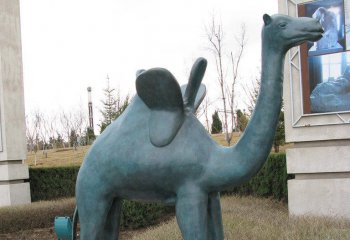 骆驼雕塑公园里摆放的单峰青石石雕创意骆驼雕塑