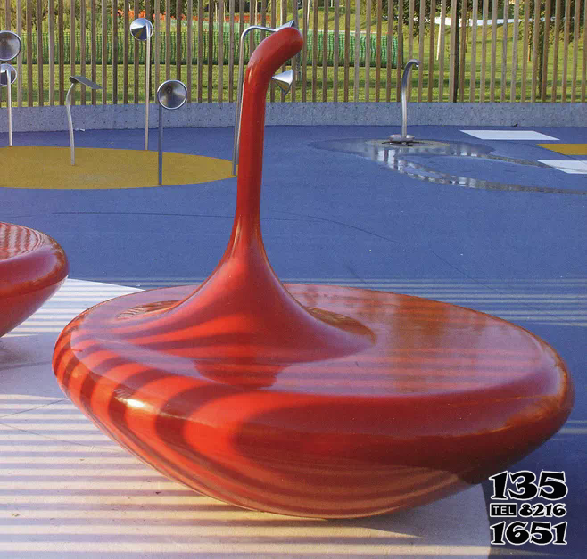 景观雕塑-玻璃钢红色公园大型座椅景观雕塑高清图片