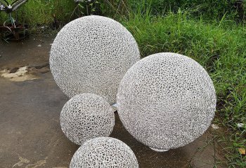 球体雕塑-池塘不锈钢镂空白色球体雕塑