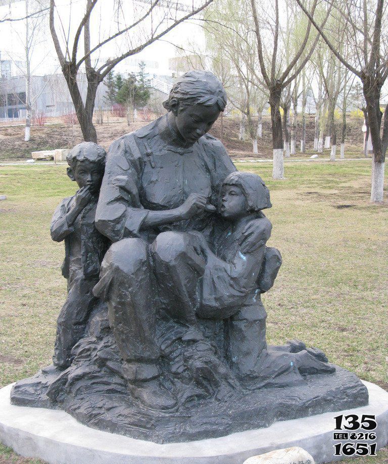 亲情雕塑-公园伟大的母亲人物铜雕亲情雕塑高清图片