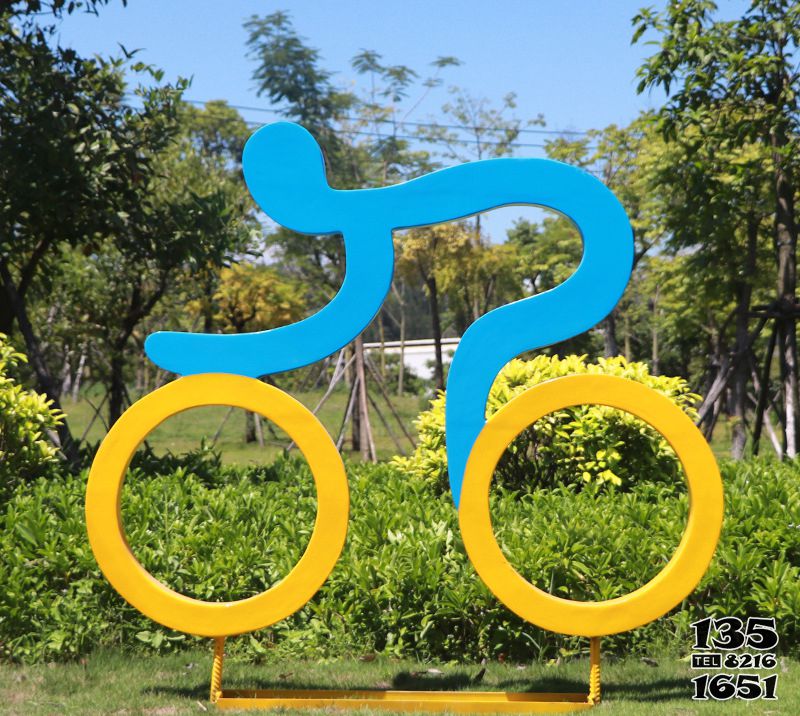自行车雕塑-剪影自行车人物公园玻璃钢园林景观运动小品雕塑高清图片