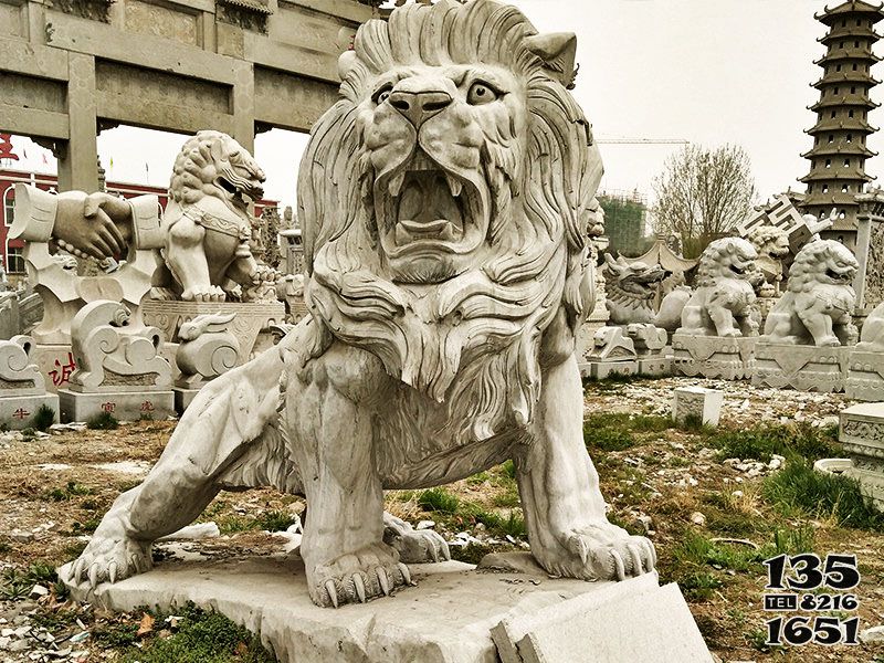狮子雕塑-大理石石雕户外园林景观吼叫的狮子雕塑高清图片