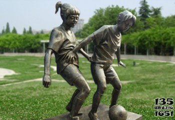 足球雕塑-校园玻璃钢仿铜雕学生踢球人物雕塑