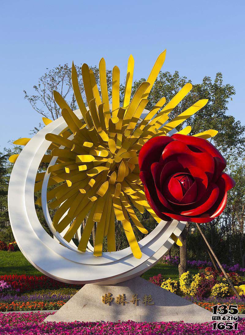 玫瑰雕塑-公园不锈钢玫瑰花和菊花景观雕塑高清图片