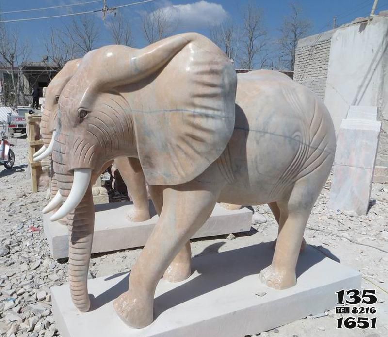 大象雕塑-别墅庭院大象景观门口的大象雕塑高清图片