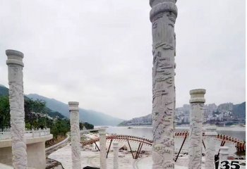 石柱雕塑-湖边公园景区摆放大理石浮雕石柱雕塑