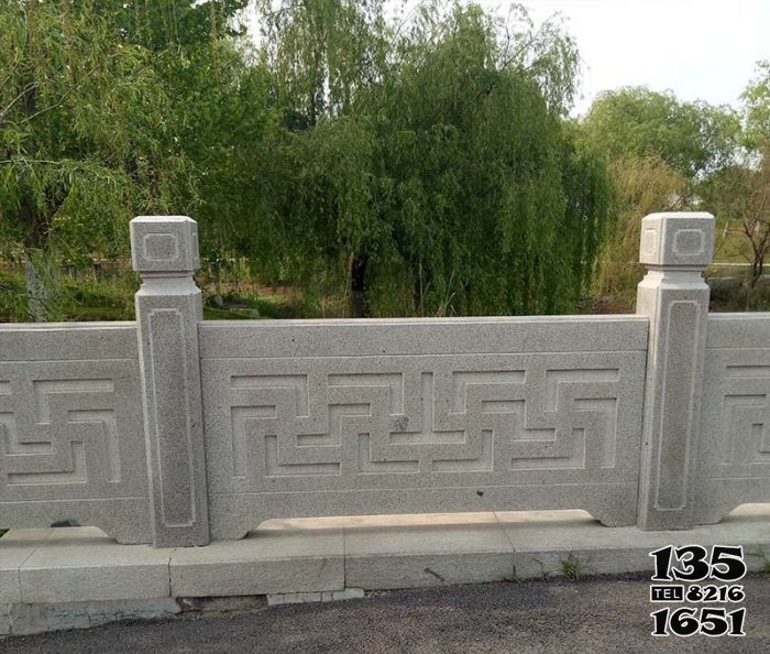 栏板栏杆雕塑-石桥上装饰简易花岗岩栏板石雕高清图片