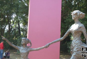 母女雕塑-公园园林手拉手铜雕母女雕塑