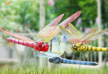 蜻蜓雕塑-小区别墅园林三只彩色玻璃钢蜻蜓雕塑