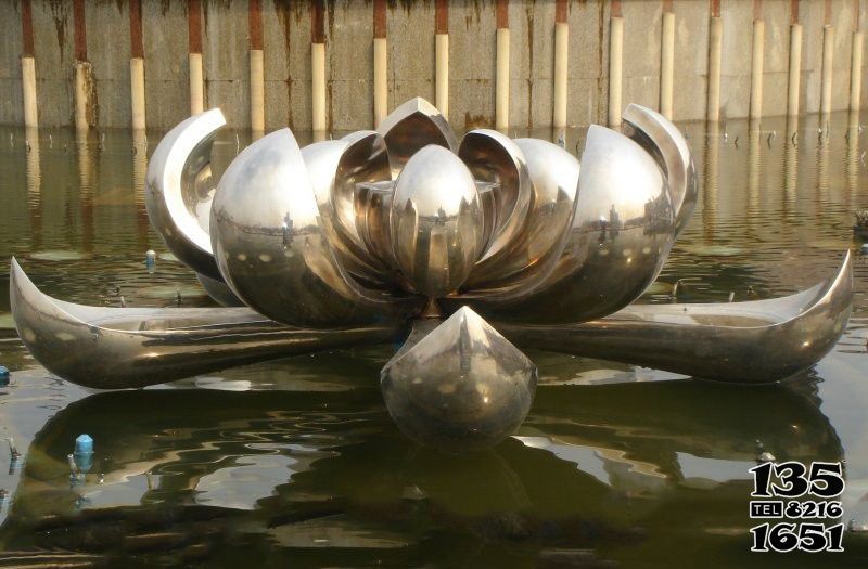 荷花雕塑-池塘不锈钢莲花喷泉荷花雕塑雕塑高清图片
