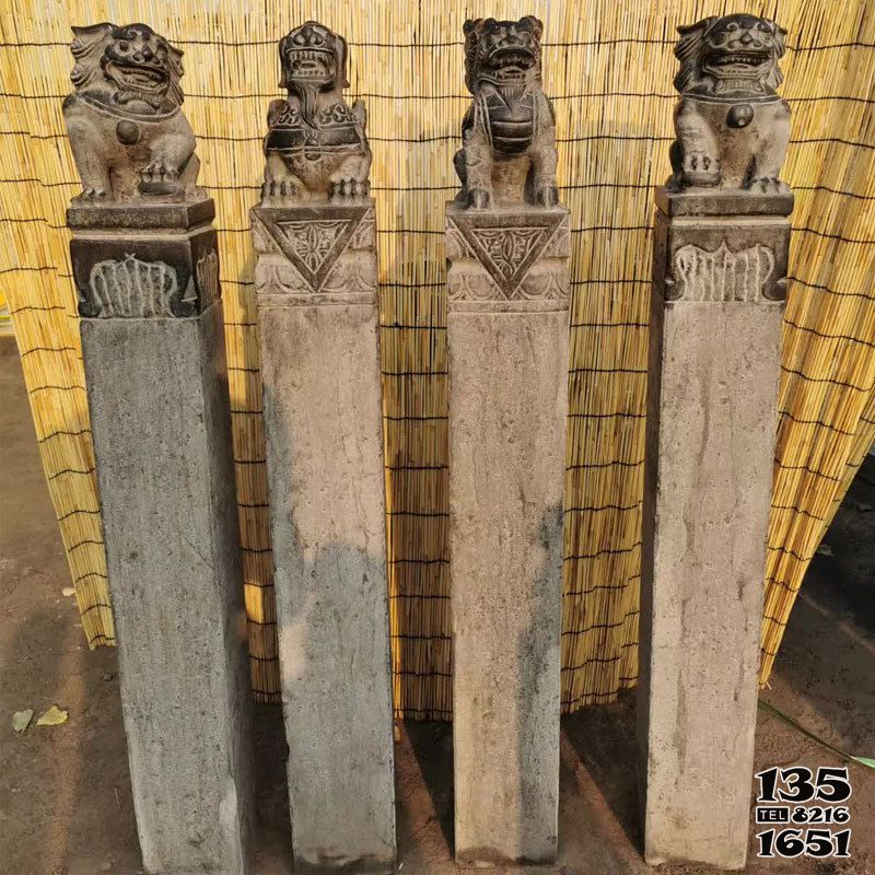 拴马柱雕塑-寺院门口摆放雕刻狮子的拴马柱 拴马柱雕塑-寺院门口摆放雕刻狮子的拴马柱