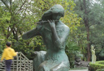 吹奏雕塑-公园坐着吹笛子的女孩人物铜雕吹奏到时