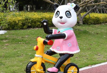 熊猫雕塑-适用于户外儿童乐园骑车熊猫玻璃钢雕塑