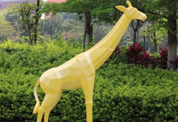长颈鹿雕塑-公园玻璃钢几何黄色的长颈鹿雕塑