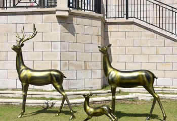 鹿雕塑-草坪不锈钢仿铜一家三口奔跑鹿雕塑