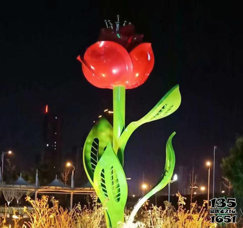 花朵雕塑-玻璃钢彩绘创意城市植物花朵雕塑高清图片
