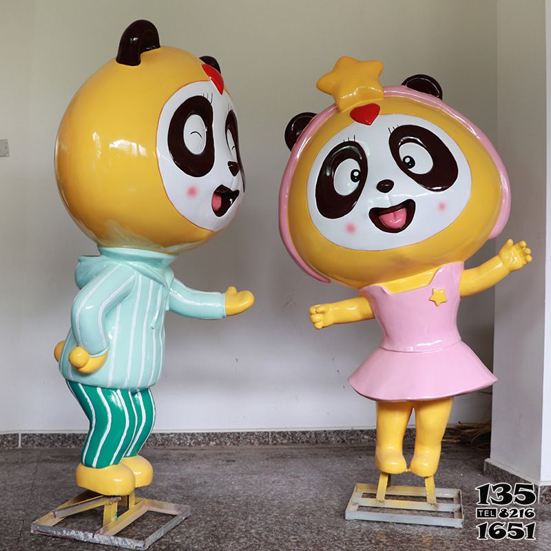 熊猫雕塑-文化广场摆放卡通公子玻璃钢熊猫雕塑