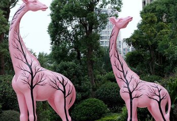营造动物之恋：玻璃钢长颈鹿公园雕塑