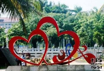 爱心雕塑-公园池塘创意红色爱心雕塑