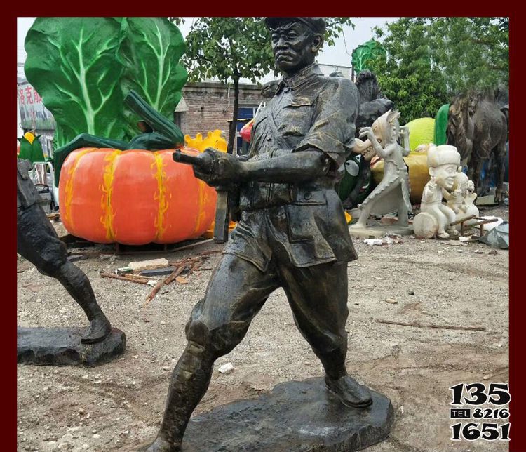 八路军雕塑-广场大型仿真人物冲锋上阵的八路军雕塑高清图片