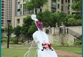 大提琴雕塑-公园景区玻璃钢创意白色大提琴雕塑