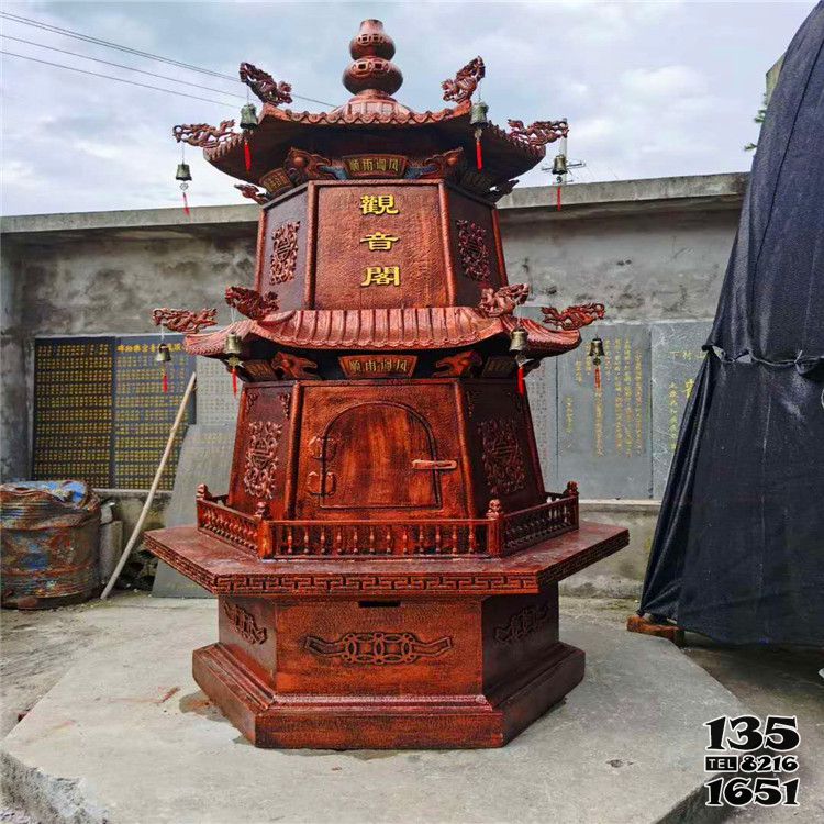 佛塔雕塑-寺院摆放二层浮雕红铜铃铛佛塔雕塑高清图片