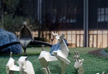 鹿雕塑-草坪景观装饰品不锈钢几何鹿雕塑