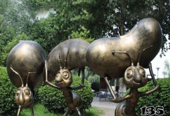 蚂蚁雕塑-公园小区摆放铸铜蚂蚁搬食物铜雕雕塑