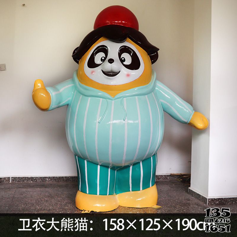 熊猫雕塑-室内儿童乐园摆放卫衣熊猫玻璃钢雕塑高清图片