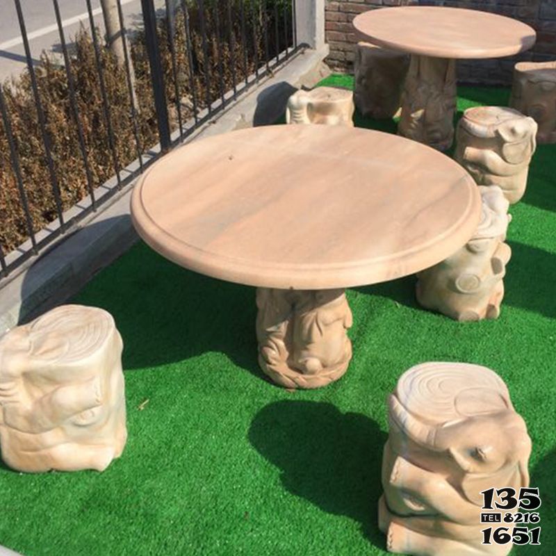 桌椅雕塑-大理晚霞红石圆桌凳别墅花园摆件雕塑高清图片