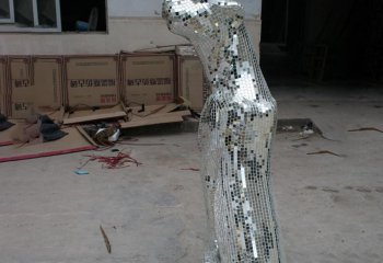 豹子雕塑- 不锈钢白钢切面剖光创意个性豹子雕塑