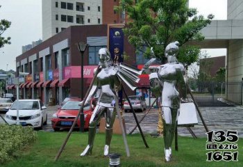 购物人雕塑-商场步行街抛光镜面不锈钢购物人物雕塑