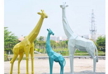 长颈鹿雕塑-玻璃钢彩绘几何户外公园长颈鹿雕塑