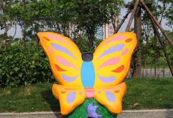 座椅雕塑-景区草坪摆放黄色蝴蝶玻璃钢动物摆件雕塑