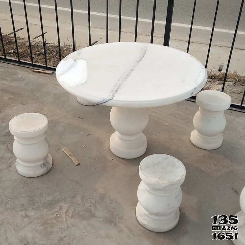 桌椅雕塑-汉白玉圆形石桌石凳仿古雕塑别墅园林摆件高清图片
