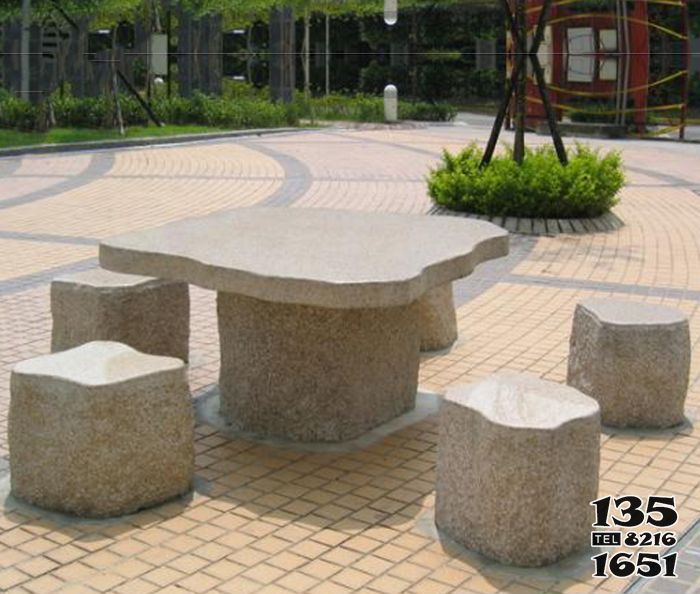 桌椅雕塑-小区景观大理不规则石桌凳石雕高清图片