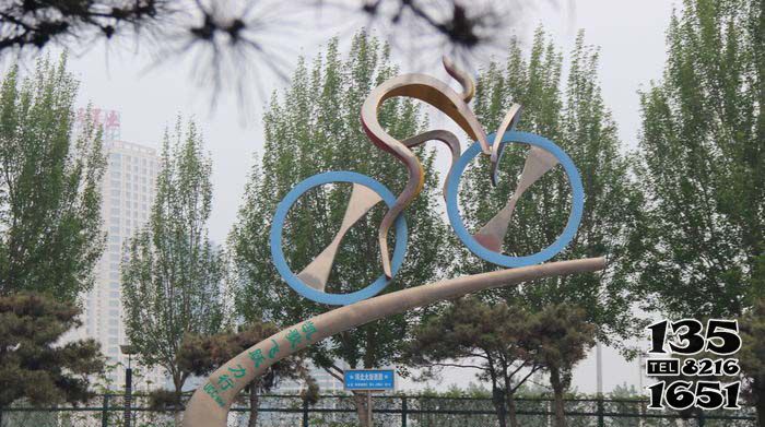 自行车雕塑-公园不锈钢创意骑单车运动人物雕塑高清图片