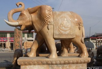 大象雕塑-广场创意黄蜡石石雕大象雕塑