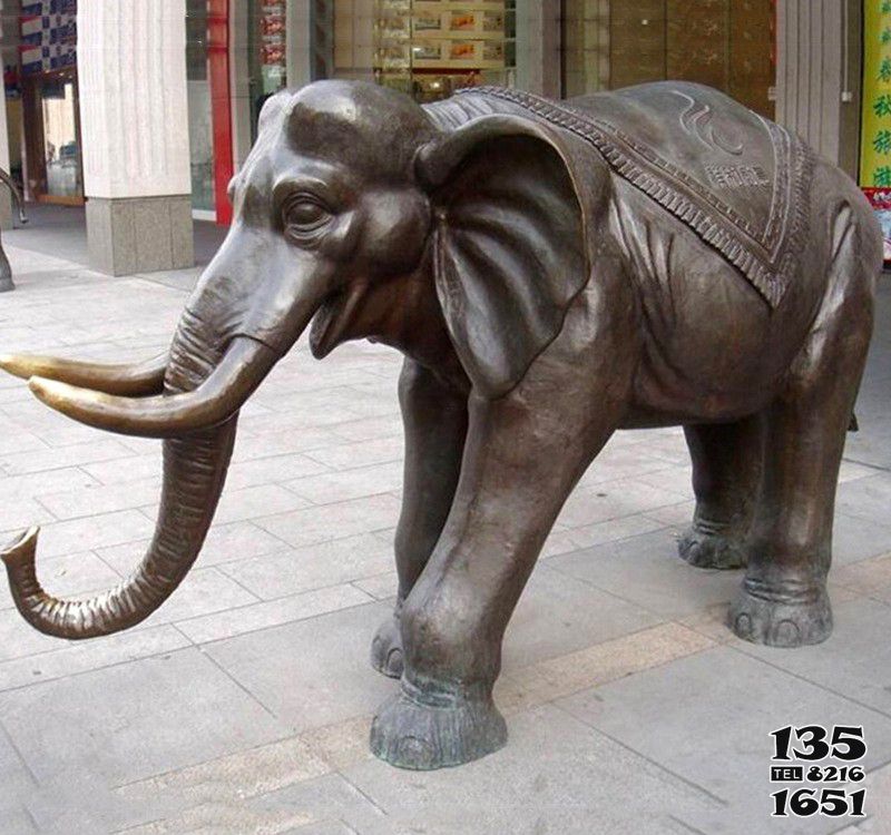 大象雕塑-酒店创意玻璃钢仿铜仿真动物大象雕塑高清图片