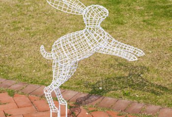 兔子雕塑-户外草坪不锈钢镂空创意跳跃的兔子雕塑