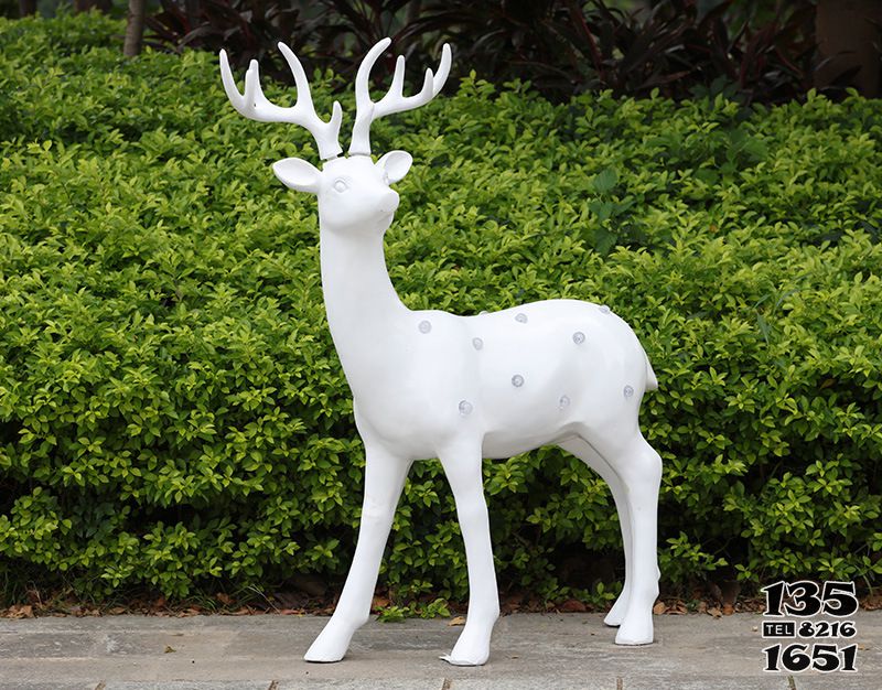鹿雕塑-公园街边玻璃钢户外装饰品摆件鹿雕塑高清图片