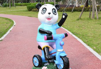熊猫雕塑-儿童乐园骑车熊猫玻璃钢雕塑
